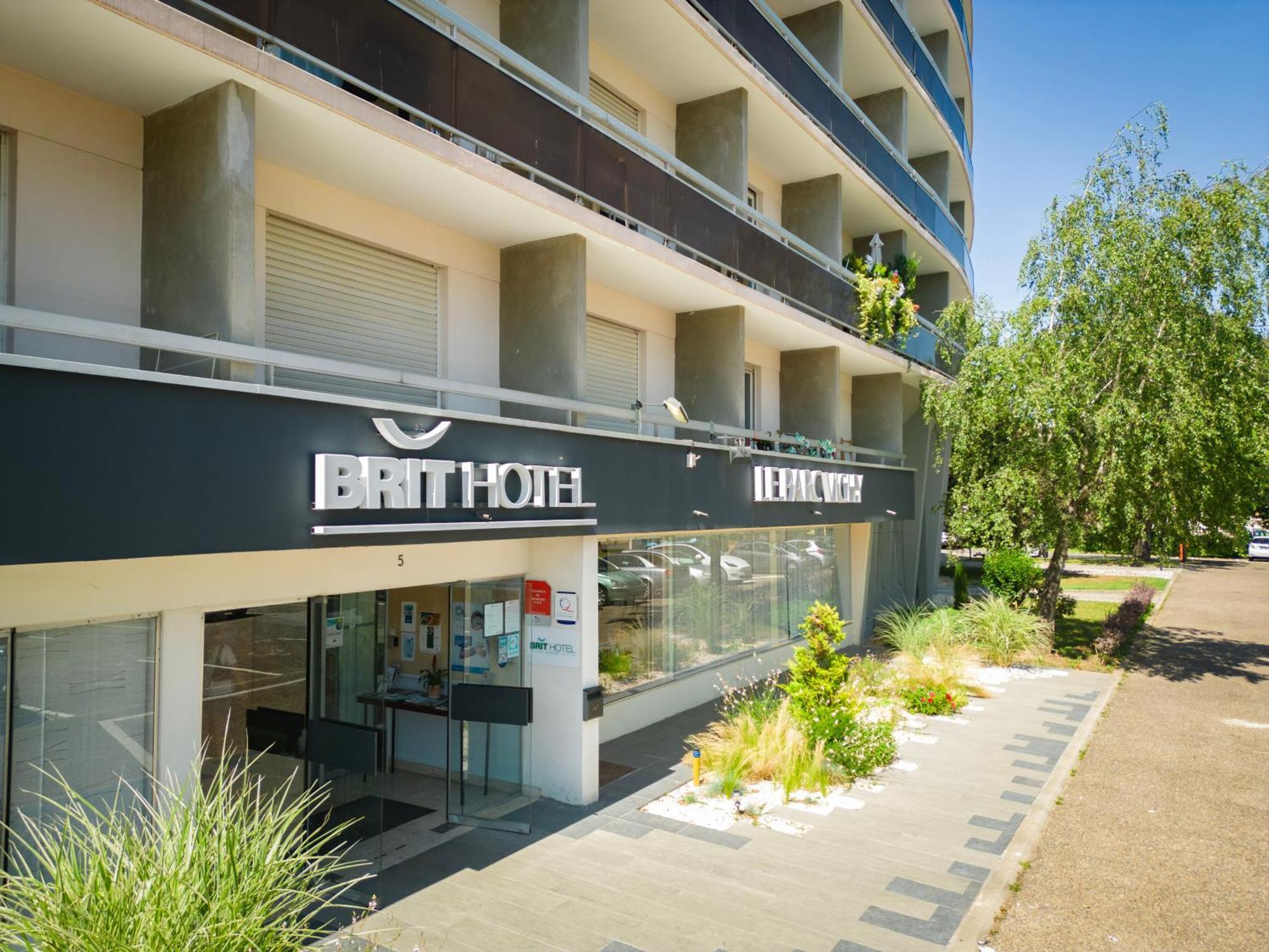 Brit Hotel Le Parc Vichy ベルリーヴ・シュル・アリエ エクステリア 写真