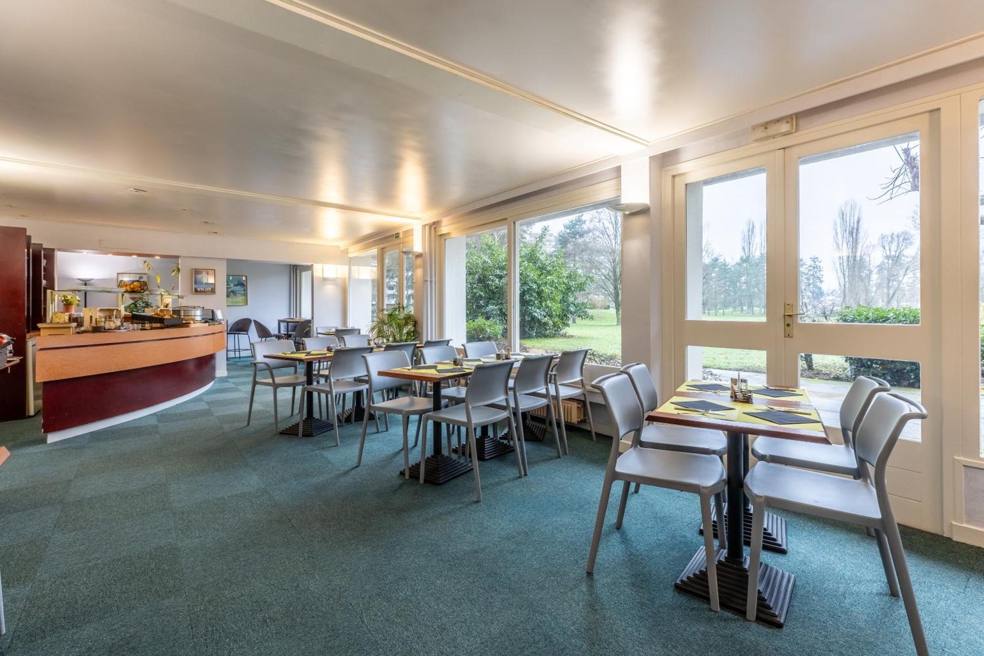 Brit Hotel Le Parc Vichy ベルリーヴ・シュル・アリエ エクステリア 写真