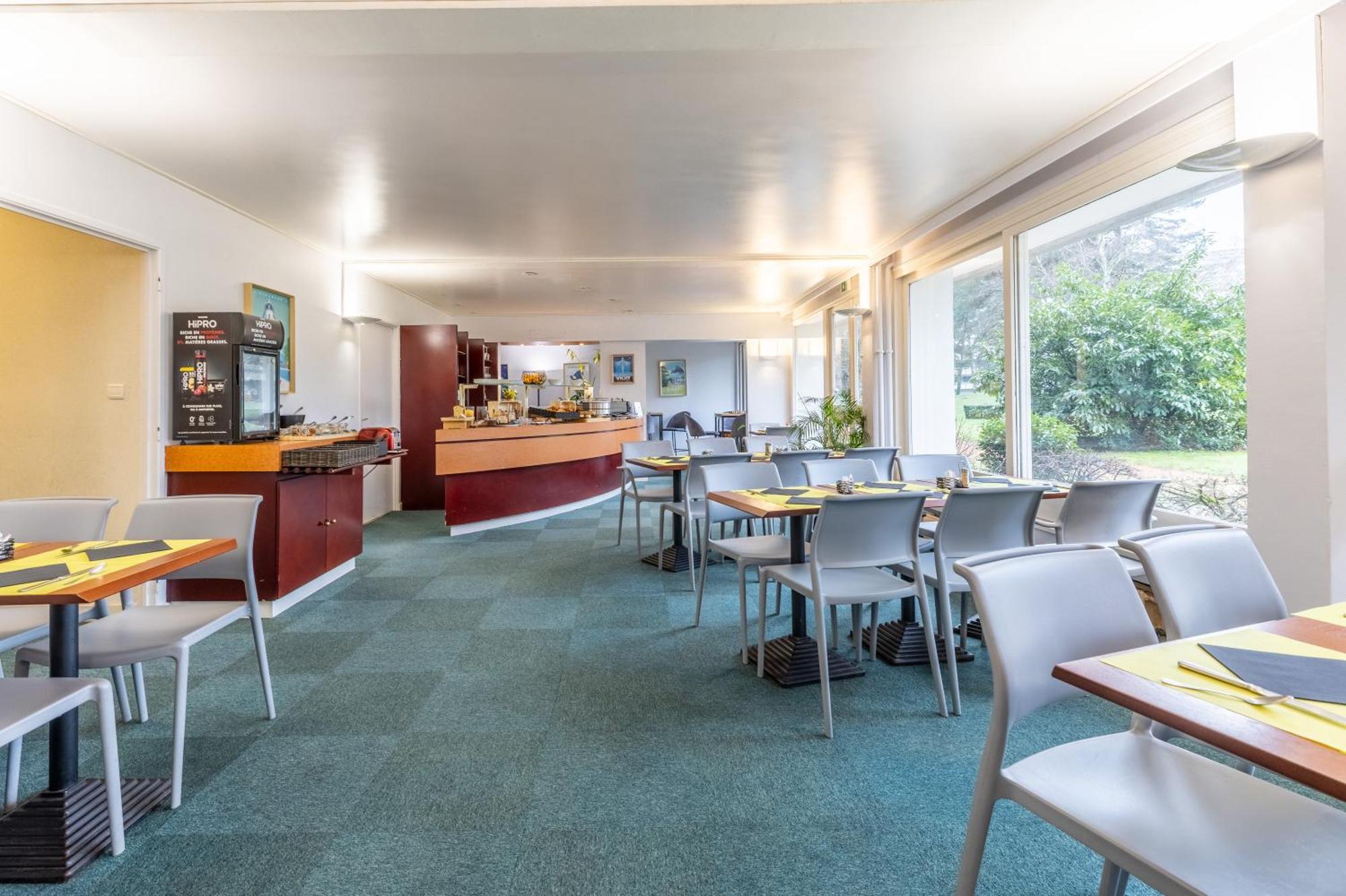Brit Hotel Le Parc Vichy ベルリーヴ・シュル・アリエ エクステリア 写真